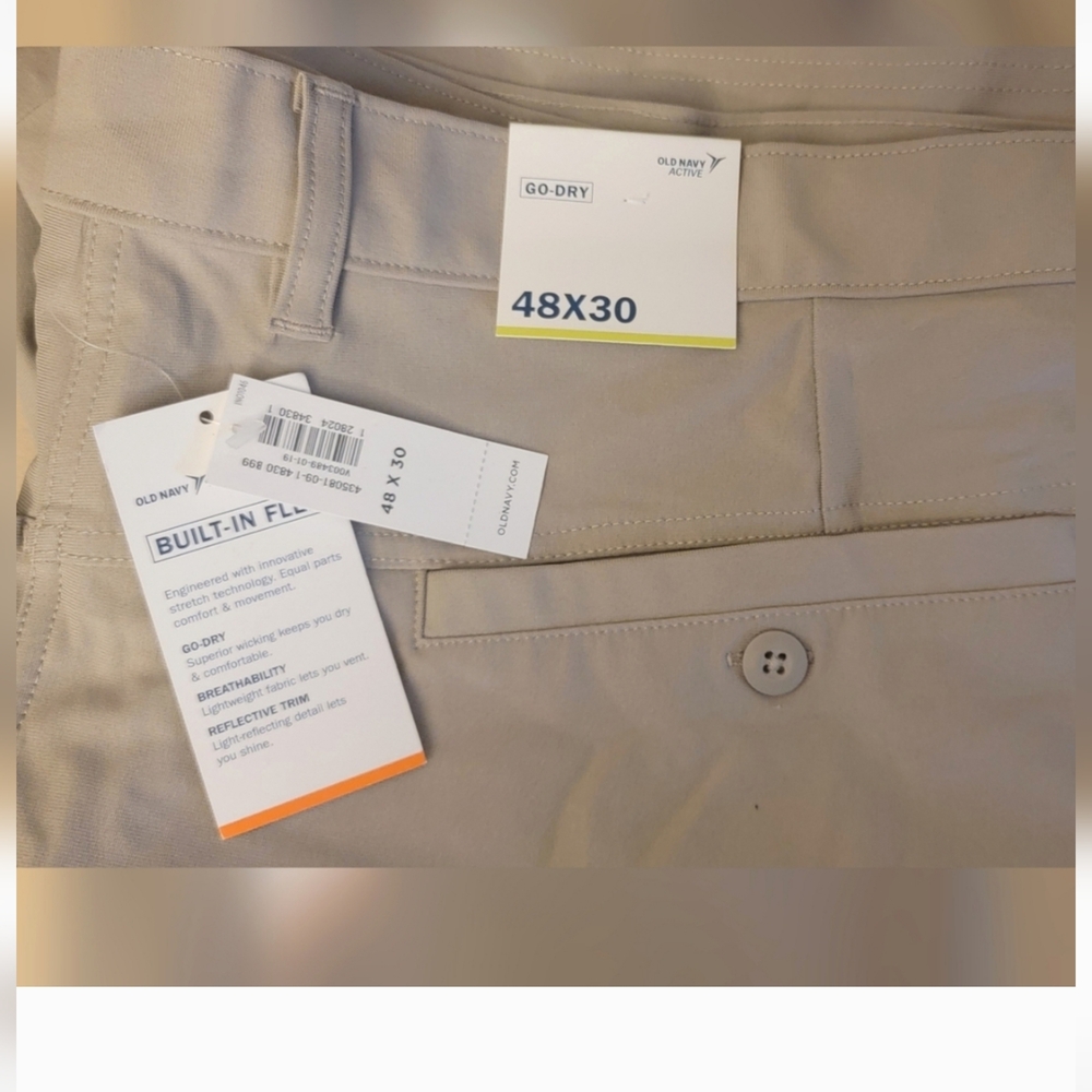 Old Navy Men's Active Khaki Pants NWT